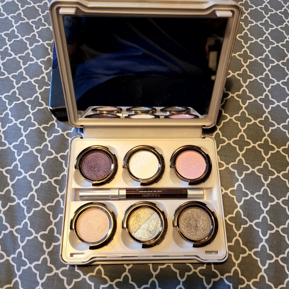 Urban Decay Oz Glenda Palette - Picture 2 of 4